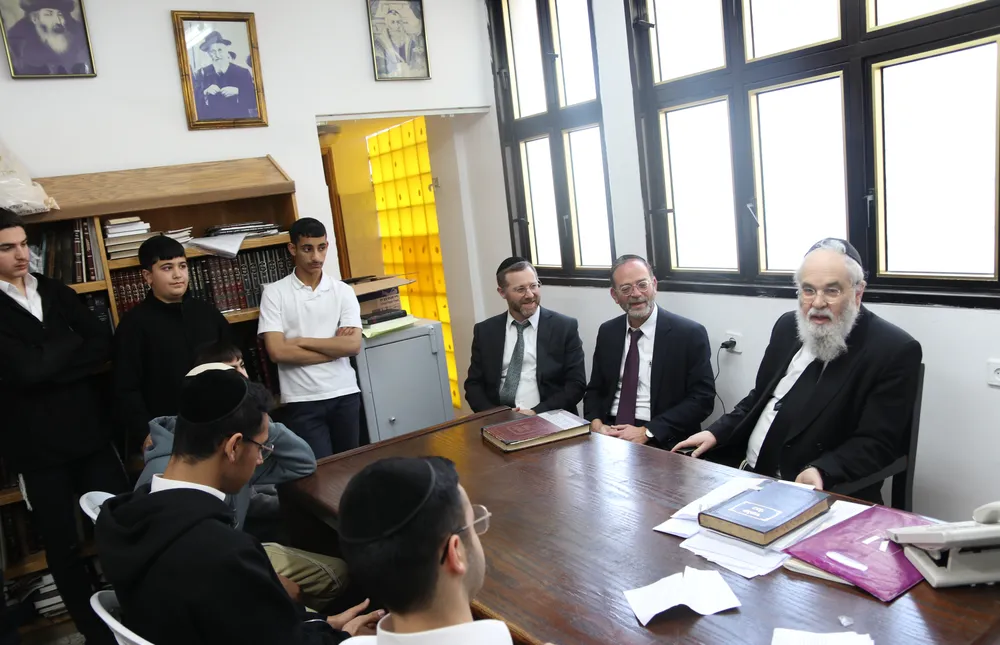 גלריה - בני ברק מקרוב