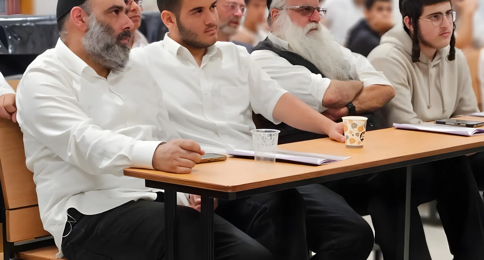 תמונת כרטיס - אבא ובן על אותו דף