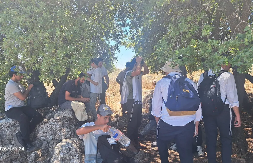 גלריה - ירדנו אל הנהר