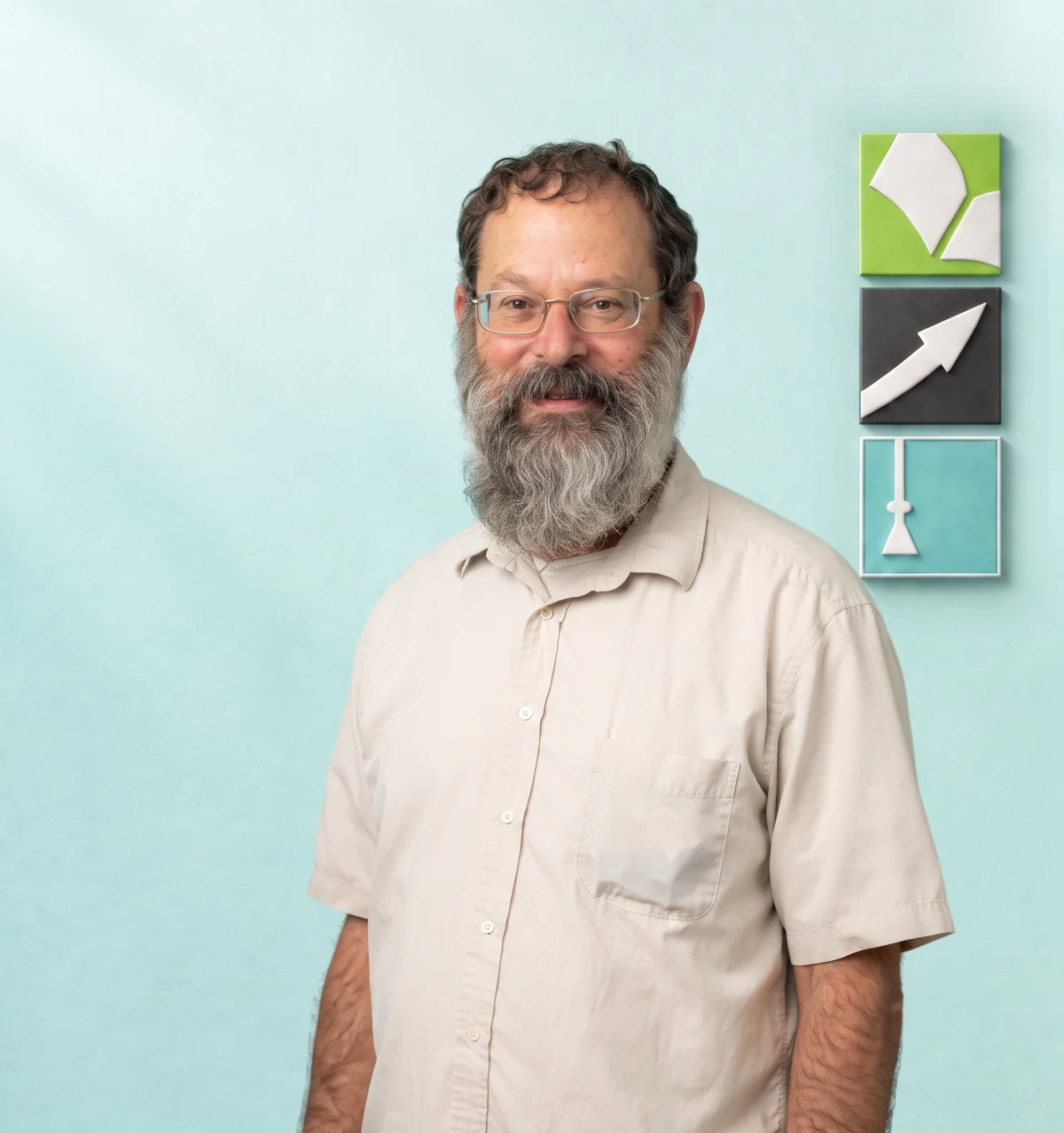 אליהו שומרון, מורה למתמטיקה ולמדעים