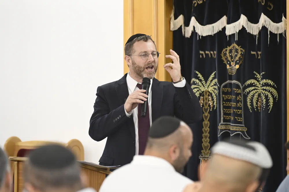 אבות ובנים לקראת חג השבועות - זיו אור נתניה