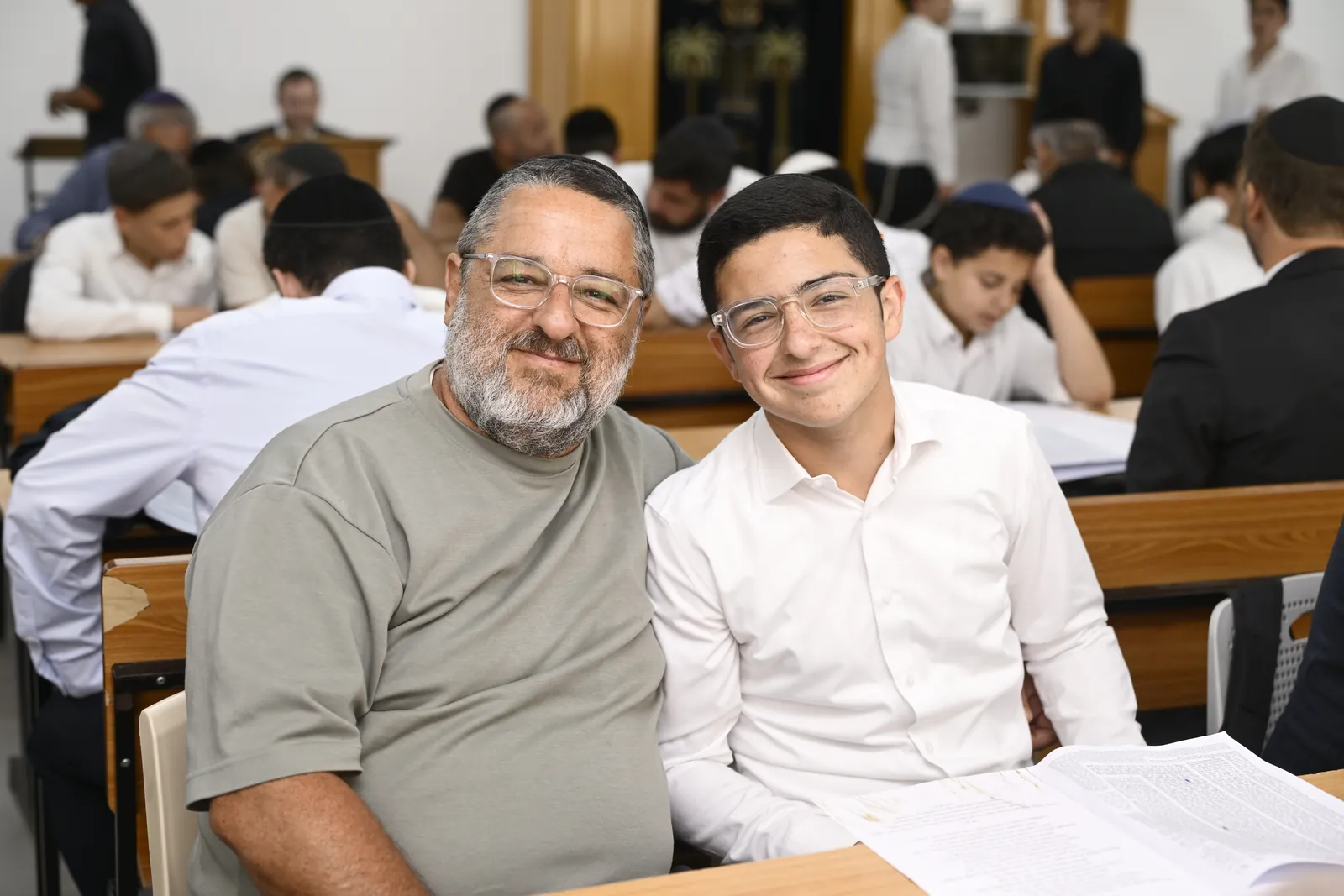 אבות ובנים לקראת חג השבועות - זיו אור נתניה