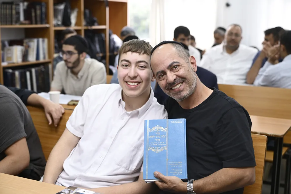 אבות ובנים לקראת חג השבועות - זיו אור נתניה