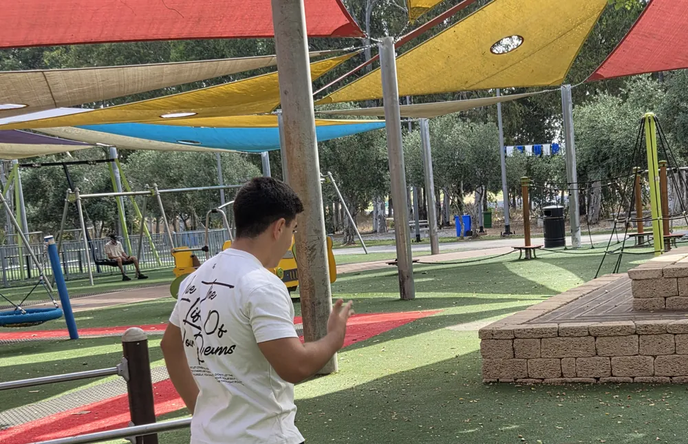 אורחים בבית הרב - זיו אור נתניה
