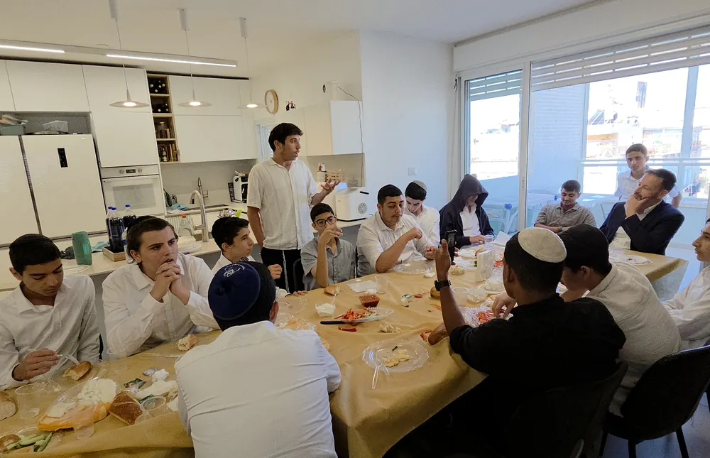 בוקר ערכי, סוף מתוק - זיו אור נתניה