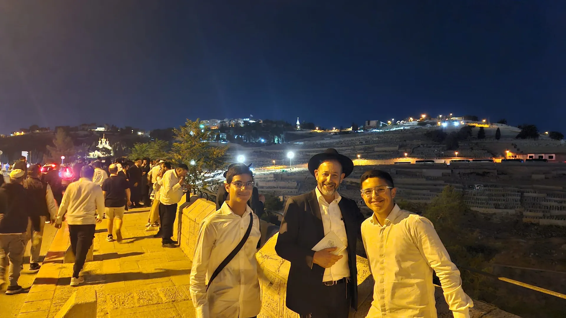 סיור לילי בעיר העתיקה - זיו אור נתניה