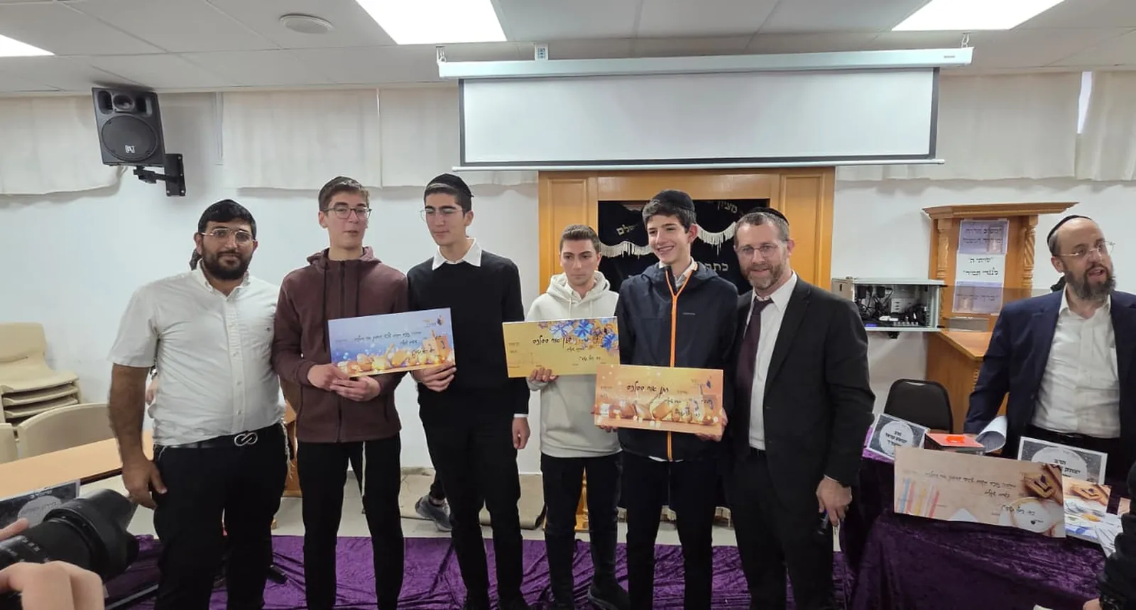טקס הגמר באולם - גמר אור ההלכה