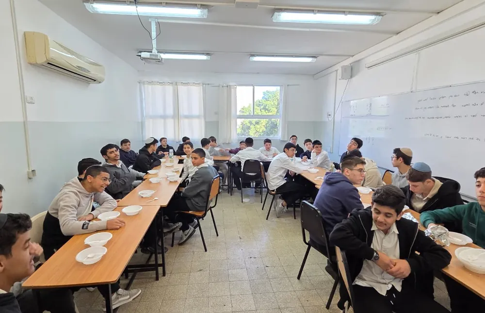 תיעוד ארוחת הבוקר - ההתמדה עלתה לאוטובוס