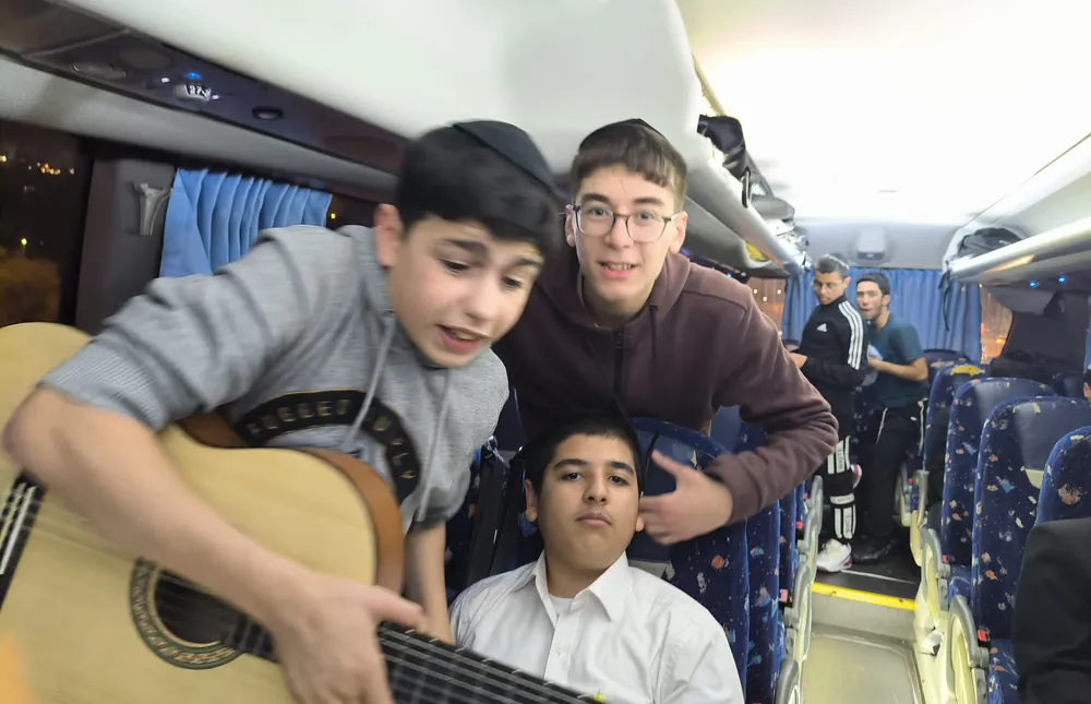 נסיעה ופעילות גיבוש - ההתמדה עלתה לאוטובוס