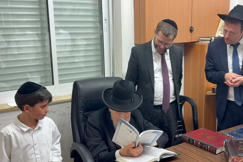 ביקור אצל הרב פורמן שליט״א - זיו אור נתניה