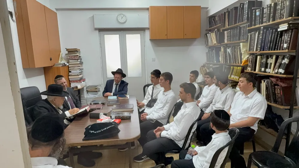ביקור אצל הרב פורמן שליט״א - זיו אור נתניה